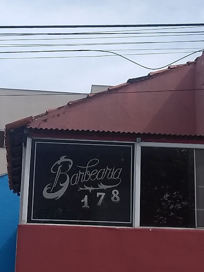 Barbearia Umseteoito 178