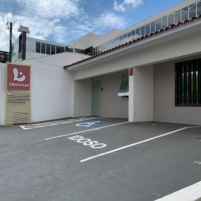 A Clínica Les