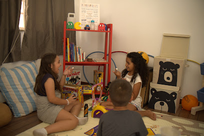 iW Kids English School