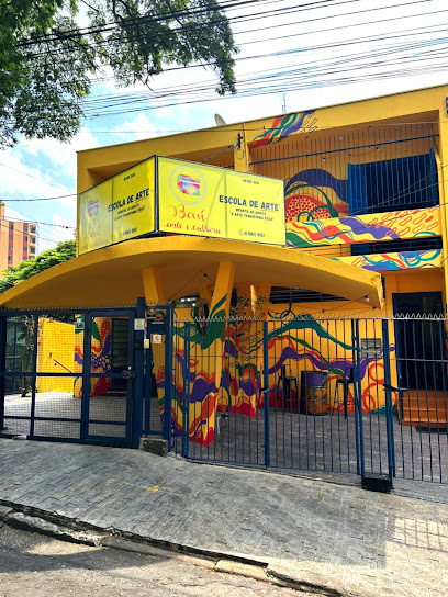 Baú Arte e Cultura - Escola de Arte e Música